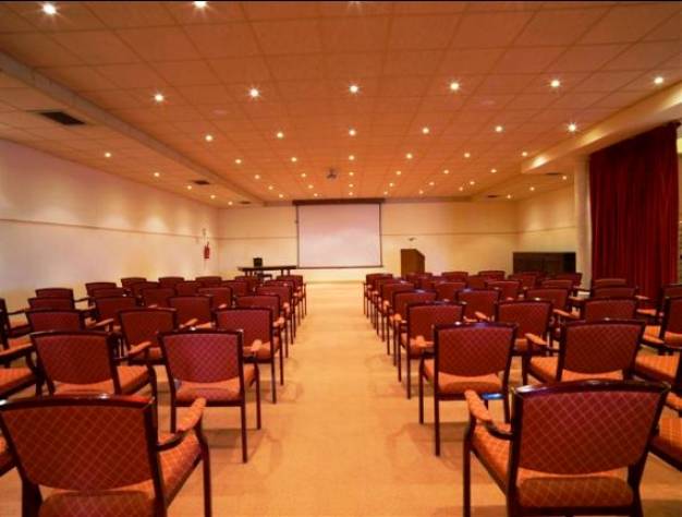 villa_la_bollina_piemonte_sala_plenaria_570x432